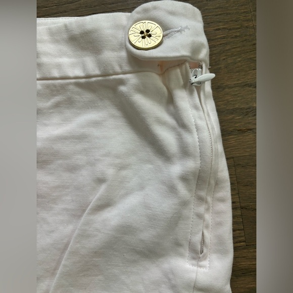 Lilly Pulitzer Women's Callahan Short light pink Side button and zipper size 14 - Picture 4 of 6